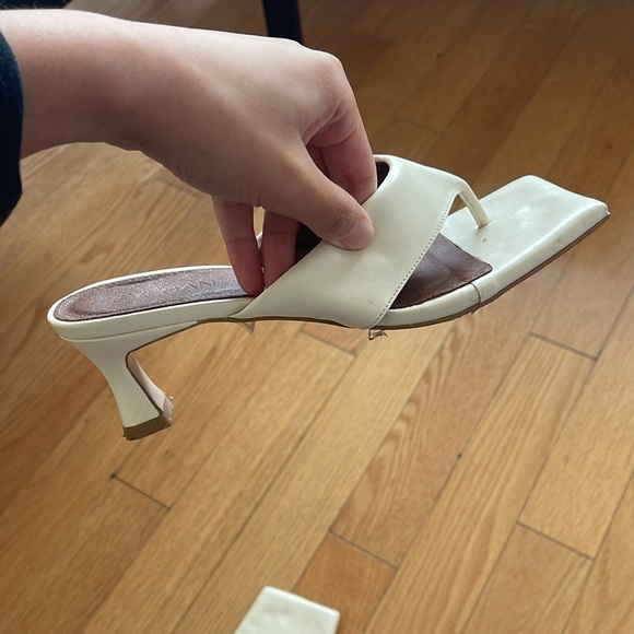 Heels - Picture 2 of 2